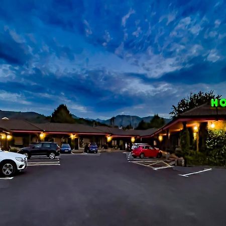 Hotel Rural "La Ruta De Cabrales" كون المظهر الخارجي الصورة